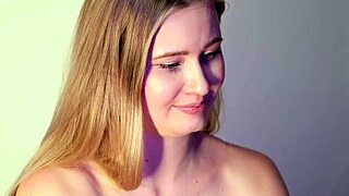 i massagin her big boobies wet pussy