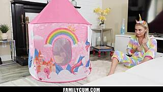 uhh, caught my stepbro jerkin’ off, gotta help him out - familycum