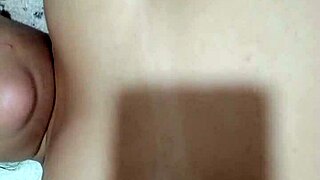 Cleaning vibrator honey and cumming more in homemade solo