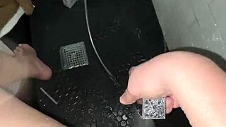 Arabian snowwhite masturbates in shower