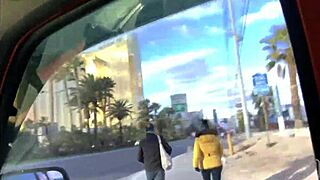 road head action on las vegas boulevard. damn, that’s risky and hot! 😈