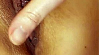 Teen 18+ couple licks pussy to orgasm 😍