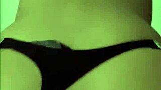 how delicious my gf’s big buttocks bounce, damn! 🍑