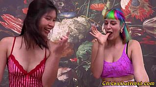 hey aussie lesbian with rainbow hair gets rimmed good