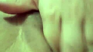 Thick Chick Wants To Fuck All Guys Badly