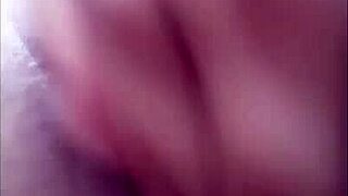 She masturbates against her clitoris intensely