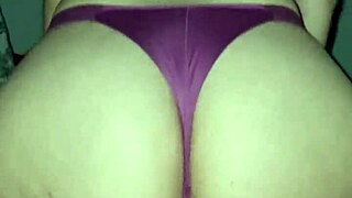 novinha gostosa sentando na rola grande do namorado?