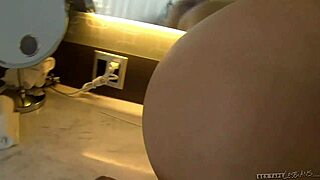 Serena Blair orgasms in shower!