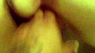 wife loves playing with her pussy and ass, even with neighbors watching 😏