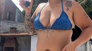 i stay like this all day when the bricklayer is here 😏