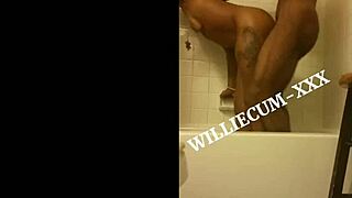 i love fucking in the shower with williecumxxx
