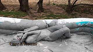 Ciren V Sploshes Clay Messily In Pool With Tattoos