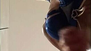 hey, i moan sucking three monster cocks but prefer fresh cum in mouth from sexy latina milf