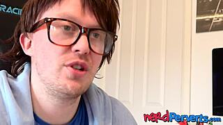 He tricks the babe into sucking his big cock