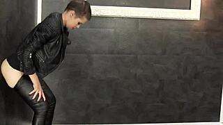 fetish babe in glamour shoes gets blowbang bukkake 😍