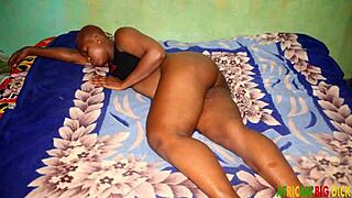 स्टेपसिस्टर प्यार करती है मेरे लंड से इतना कि रोज फक करना चाहती है