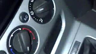 Watch kissesxxx fuck that cucumber in public and squirt everywhere!