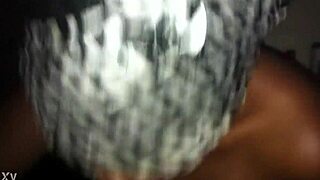 i love watching this sloppy top ebony queen in the ghetto