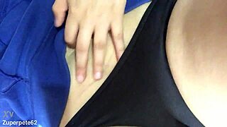 Cachonda Ama De Casa Mi Hermanastra Crystal Se Masturba Ella Es Muy Hot Y Le Encanta Grabarse Par Sus Fans