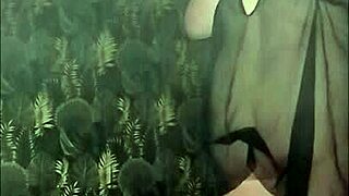 Mistress Kantalie humiliates slave Ebed at the Amazones cross in this outdoor bdsm session!