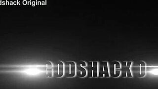 Vittoria Divine Dominates Gangbang with Double Penetration