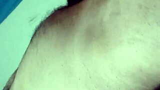 rico culo de madura latina en el dormitorio amateur con joven 18+ 😏