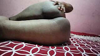 Quench thirst by chatting mom's body in mummification!