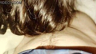 I suck cock and play with the balls in hd