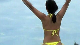 Jenny Marie shows off her new yellow bikini