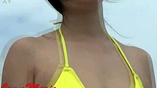 Jenny Marie shows off her new yellow bikini
