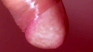 Japanese stepsister gives uncensored blowjob to big cock in hot action!