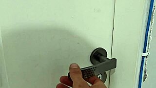 Fomos pegos no flagra pelo amigo do meu marido at wild swingers party with exhibitionist wife and friends