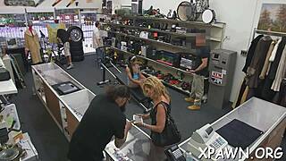 Amateurs wet muff is pawned in sucking contest