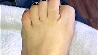 Talking to My Followers and Showing My Feet!