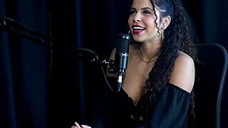 Safada dances sensually after saying no anal sex loves preliminaries adores sucking fucked on trail shares fetishes - sweet karolzinha on sheer red