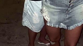 Casada safada conhece solteiro na praia provoca o macho em um canto deserto depois vai conhecer o quarto dele enquanto corno filma tudo completo no sheer