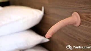 yanks honey violet twerks... oh man, those big pussy lips and huge nipples get me goin, cummin hard in lingerie solo