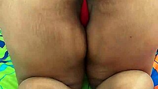 Hey, loving this oiled big ass foot fetish! 🍑👣