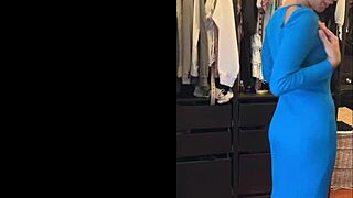 Hey, innocent Latina slut flashes pretty feet and shaved pussy