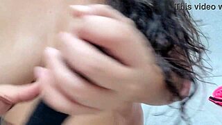 Fumando tabaco while gozando na tabaca with big hairy pussy fetish