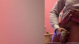 Guy shows off his pretty dick for fun.