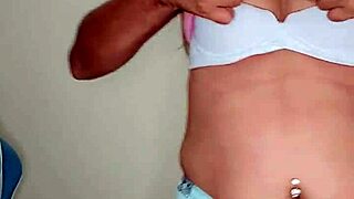 Why not enjoy this linda rosadita transexual with her polla rosada?