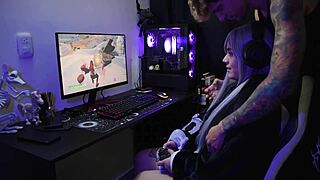 otaku slut in goth cosplay gets her big ass fucked hard while playing fortnite in homemade action