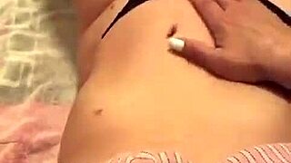 milf is so hot and tempting!