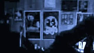 uhh fucking a milf from behind in homemade doggystyle...