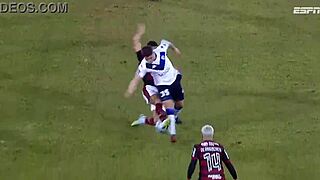 queixudo canarinho and ex-calvo grávido bend over to fuck shaved argentinian in doggystyle at her house