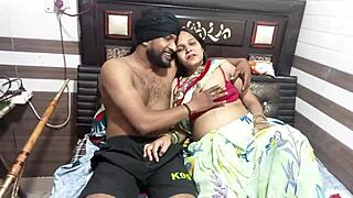 गर्भवती वाइफ और गर्लफ्रेंड ने एक साथ ब्लोजॉब दिया रिम्मिंग के साथ हिंदी ऑडियो