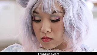 the lucky guy gets eager to taste the treat between asian teen 18+'s legs in japanese jav