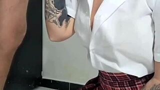 Real casting amateur with colombian latina milf sucking the husband's cock of my friend in pov interview