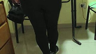 i feel so emotional about venezolana empleada coqueteando in bedroom